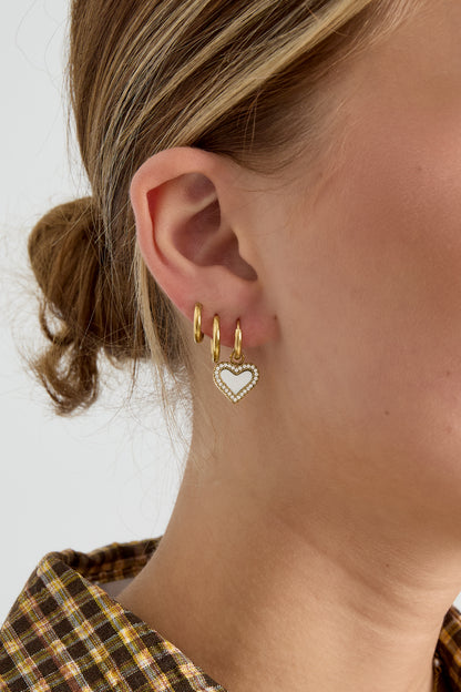 Elegant Heart-Shaped Shell Drop Earrings