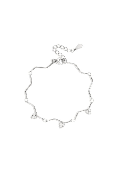 Elegant Heart Charm Bracelet for Women