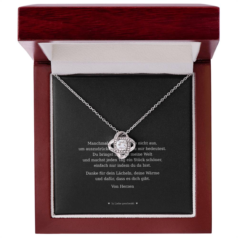 Love Knot Forever – Elegante Halskette für jeden Anlass