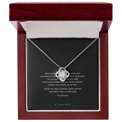 Love Knot Forever – Elegante Halskette für jeden Anlass