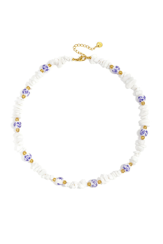Elegant White Beaded Necklace for Summer Romance